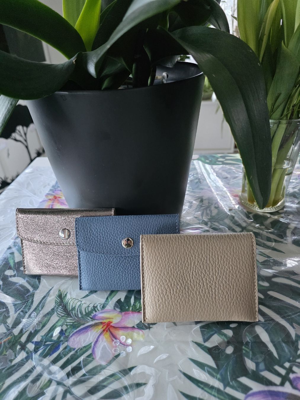 Autres vêtements & accessoires: Kartenetui aus authentischem Rindsleder Hellbeige – Neuf avec emballage d'origine à Romoos par Jewelrylover 4