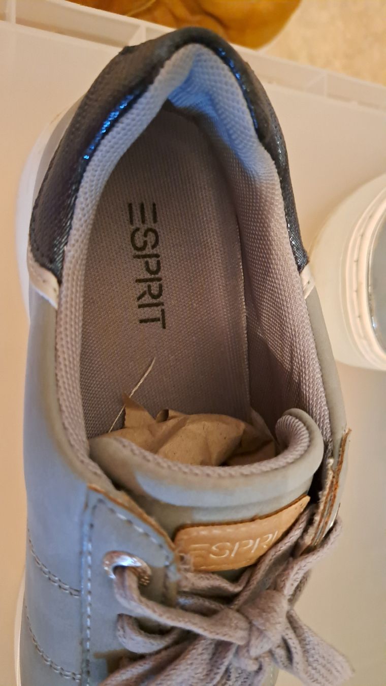 Damenschuhe: Esprit turnschuhe, 38 – Gebraucht aus Waltenschwil von Catlady 3