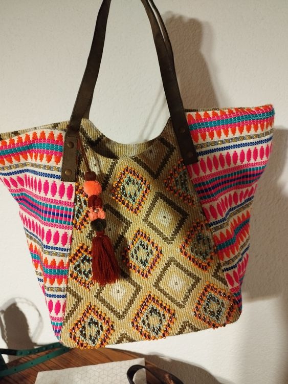 Farbige Handtasche aus Ibiza | Kaufen auf Ricardo