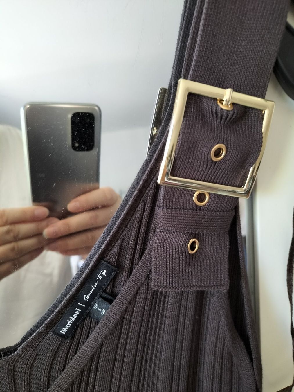 Kleider: Robe côtelée marron avec boucles, élégante et confortable – Neu (gemäss Beschreibung) aus Clarens von fashionfou 2