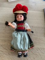 Sammlerpuppe Trachtenpuppe 42,9 cm mit Hut Vintage
