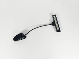 Petite lampe noire à clipser