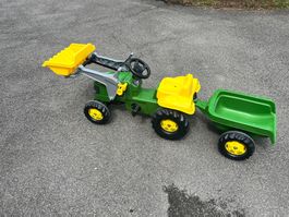 Grosser Kindertraktor mit Anhänger, Top Zustand!