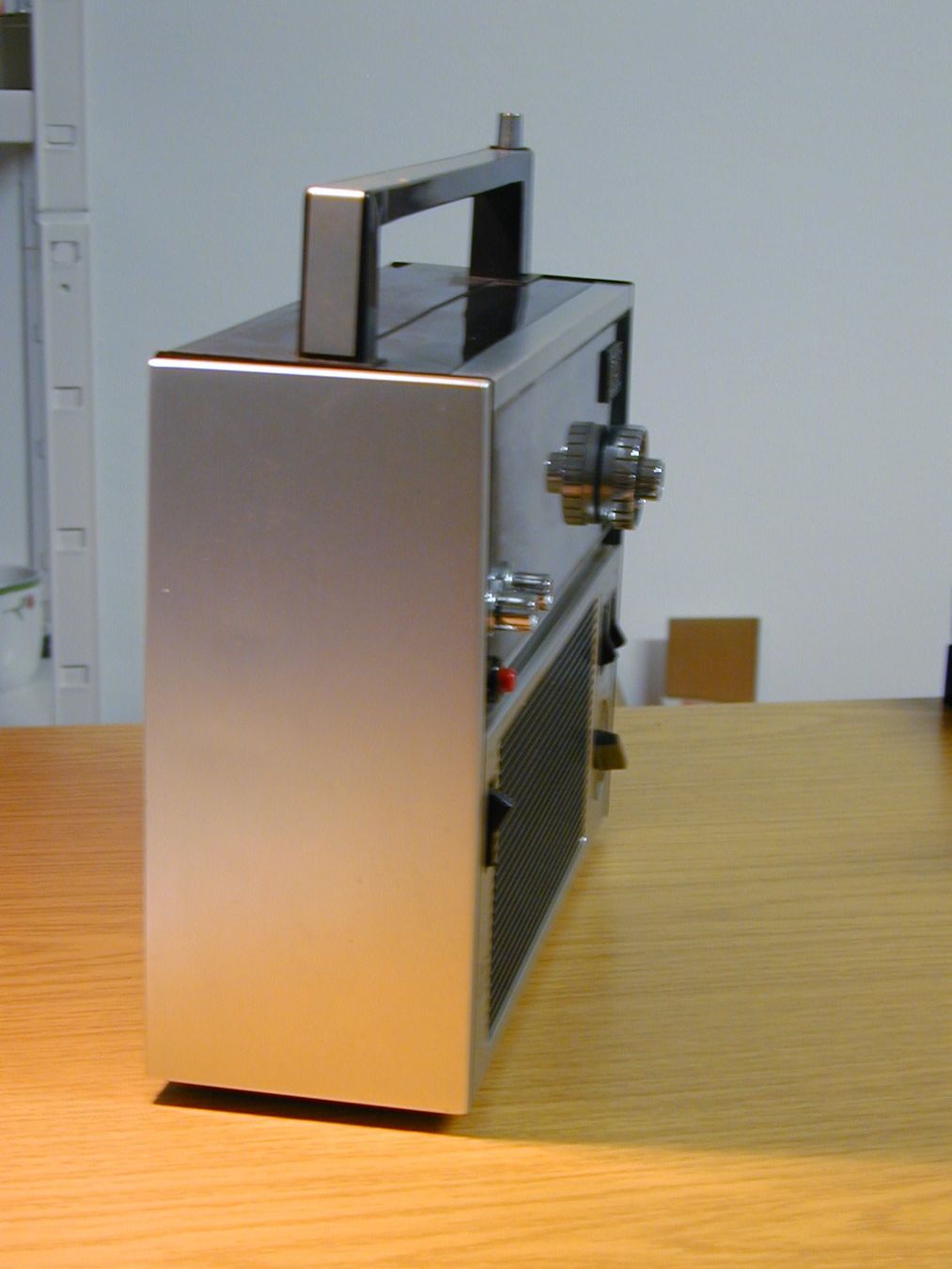Sony Radio: SONY Weltempfänger Solid State Mod. TR 1300 SAMMLERSTÜCK – Usato da Oberursel venduto da swinger-ecki 3