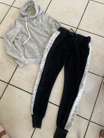 Jogginganzug Trainer  YD grau schwarz Gr.140/146 