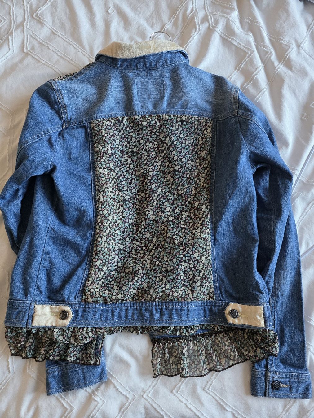 Giacche: Wunderschöne Jeansjacke gr.38  – Usato da Bütschwil venduto da Natascha.25 1