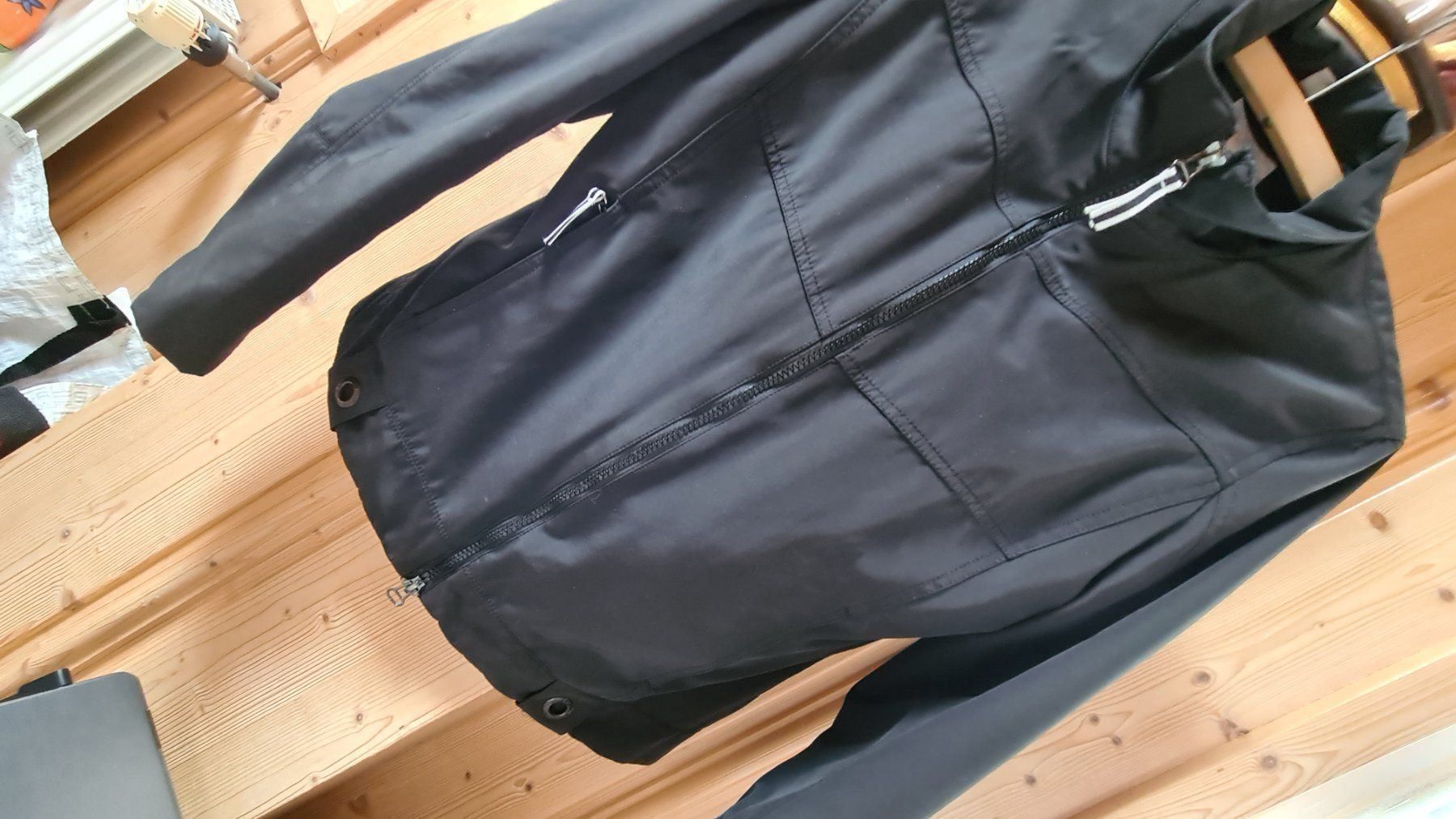 Giacche: Mega coole schwarze Jacke gr.38 – Usato da Ferden venduto da jemyce 2