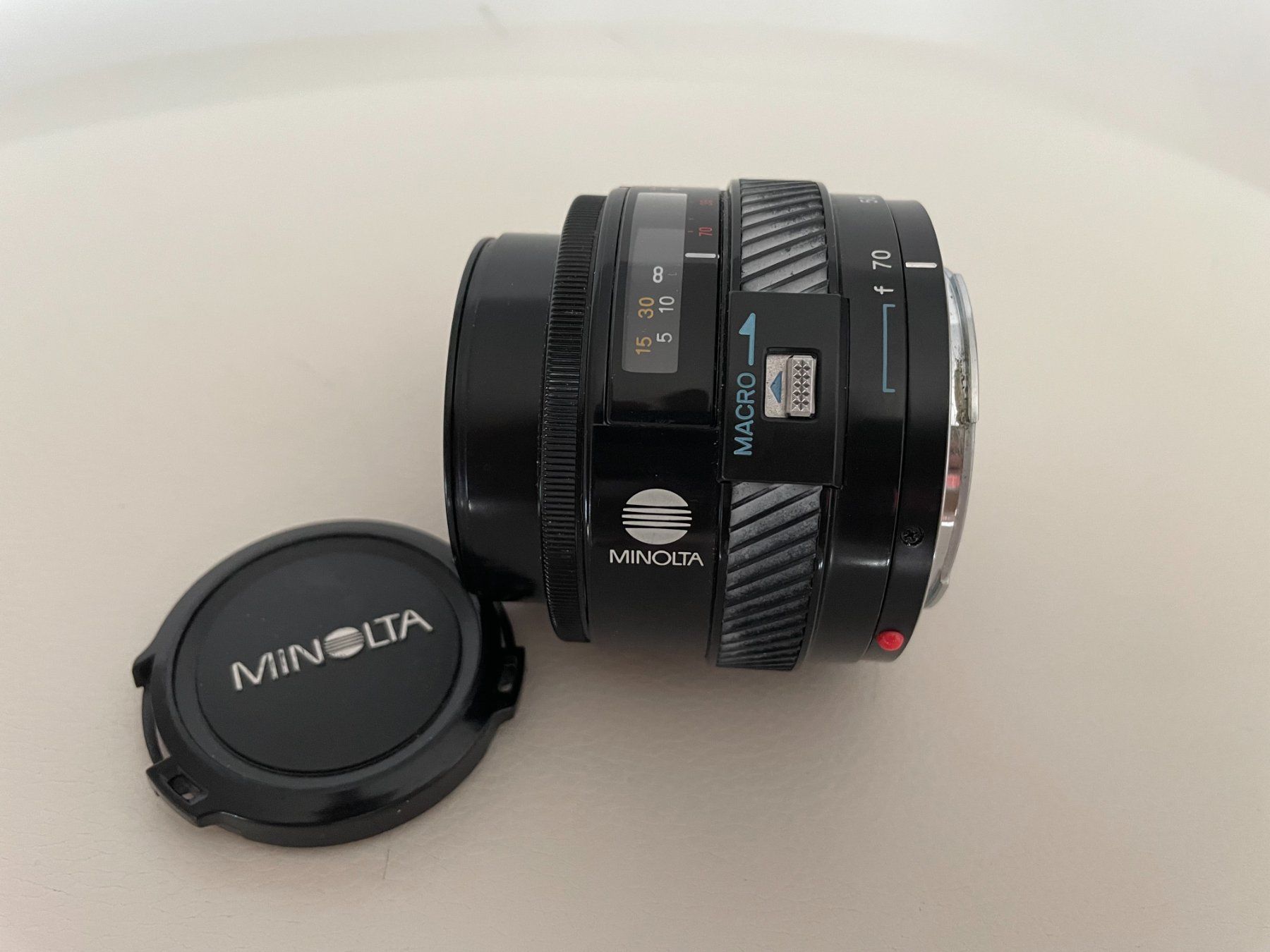 Minolta Obiettivi: Objectif Minolta AF Zoom 35-70 mm 1:4 – Difettoso da Petit Lancy venduto da gil_hr6v