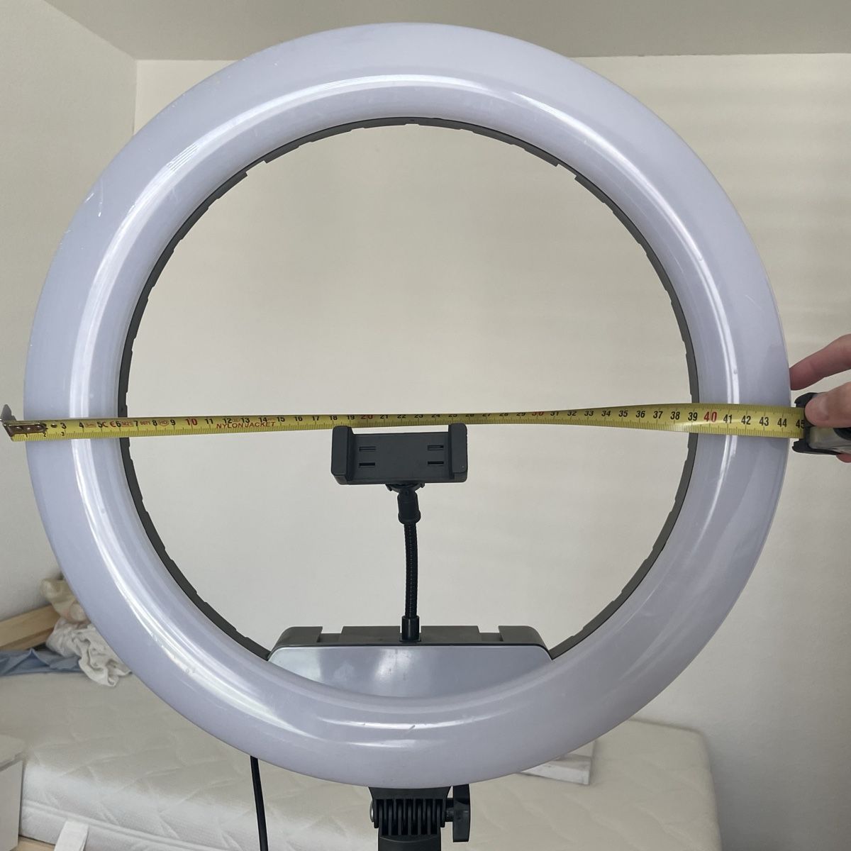 Lampade: Ringleuchte LED White 45cm – Nuovo (secondo la descrizione) da Utzenstorf venduto da beatrice.ch 1