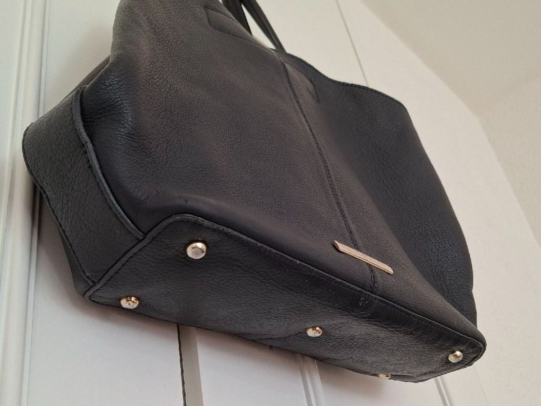 Jones Sacs femmes: Sac cabas Jones Bootmaker 100% cuir noir – D'occasion à Lutry par Sim_Sta 6