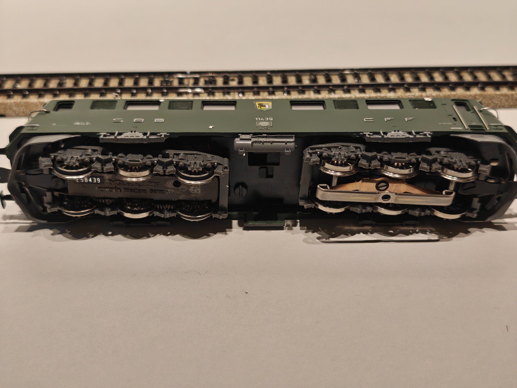 Märklin Modelleisenbahnen: Märklin Ae 6/6 – Gebraucht aus Braunau von Homersimpson 6