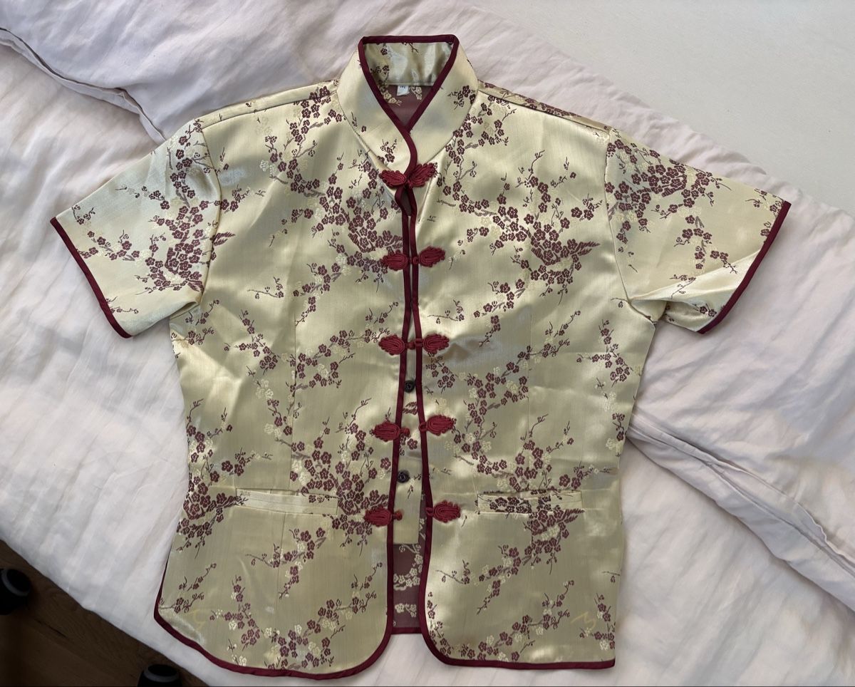Blusen: Asiatische Bluse – Gebraucht aus Wädenswil von Gagegia