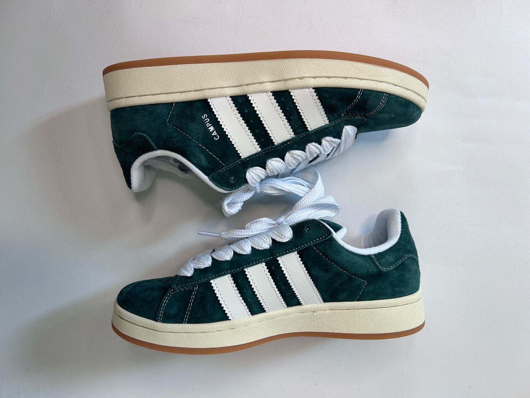 Adidas Scarpe da uomo: Adidas Campus 00s Sneakers – Nuovo (secondo la descrizione) da St. Gallen venduto da look-twice