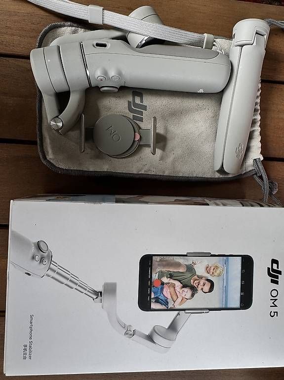 DJI Treppiedi & Teste: DJI OM 5 Gimbal / Stabilizer – Nuovo (secondo la descrizione) da Zürich venduto da RMS_30 1