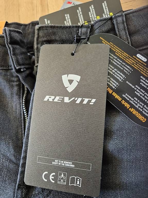 Pantaloni: Rev'it Töffhose – Usato da Hütten venduto da TabeaFrey 1