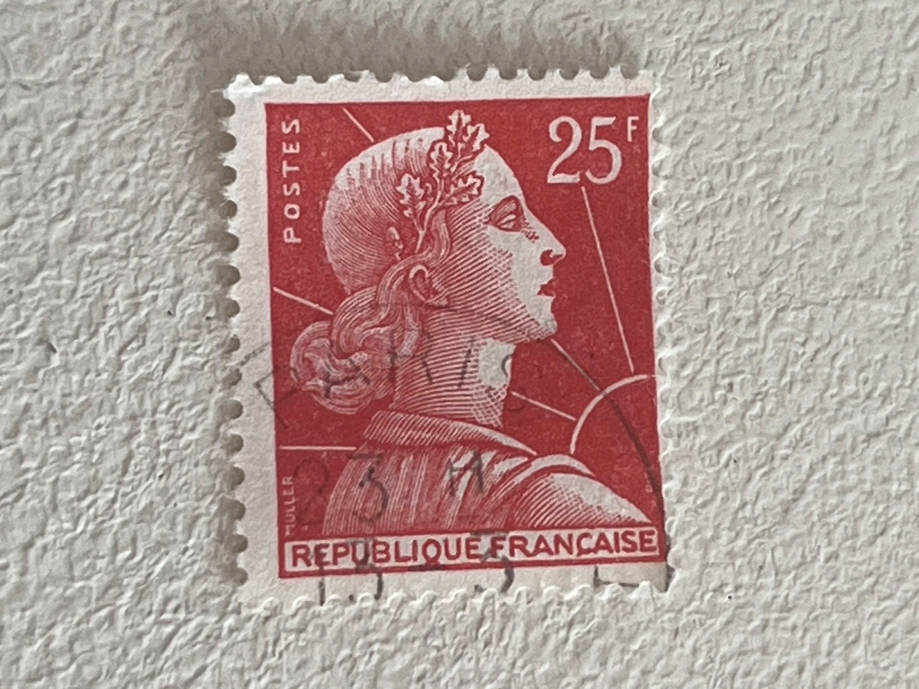 Tutti i francobolli: France Briefmarken (Gratis-Versand) – Usato da Chiasso venduto da AzenYa