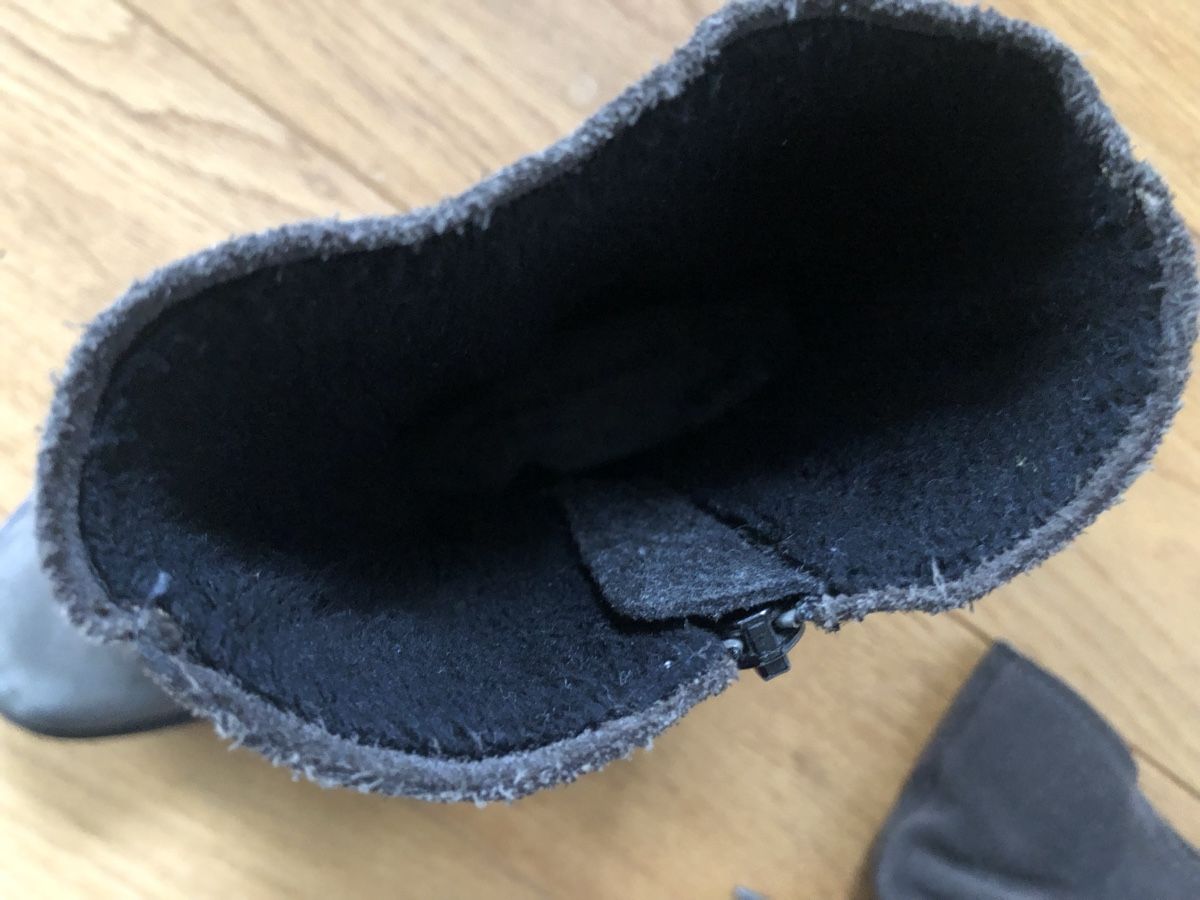 Scarpe per ragazze: Stiefel Mädchen 35 – Usato da Adligenswil venduto da ZGB 3
