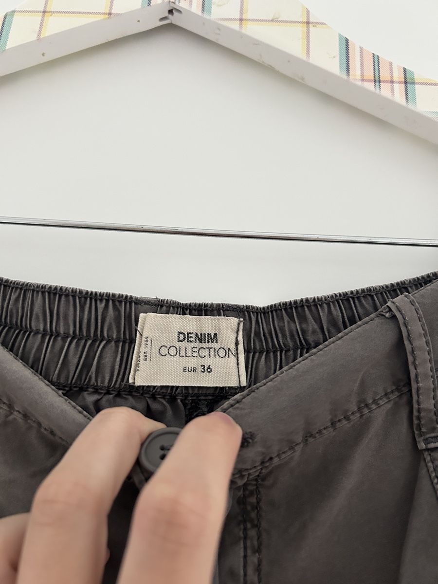 Tally Weijl Pantaloni: Dunkelgraue Cargo Shorts Grösse 34 – Usato da Oberkirch LU venduto da a.nn.y 2