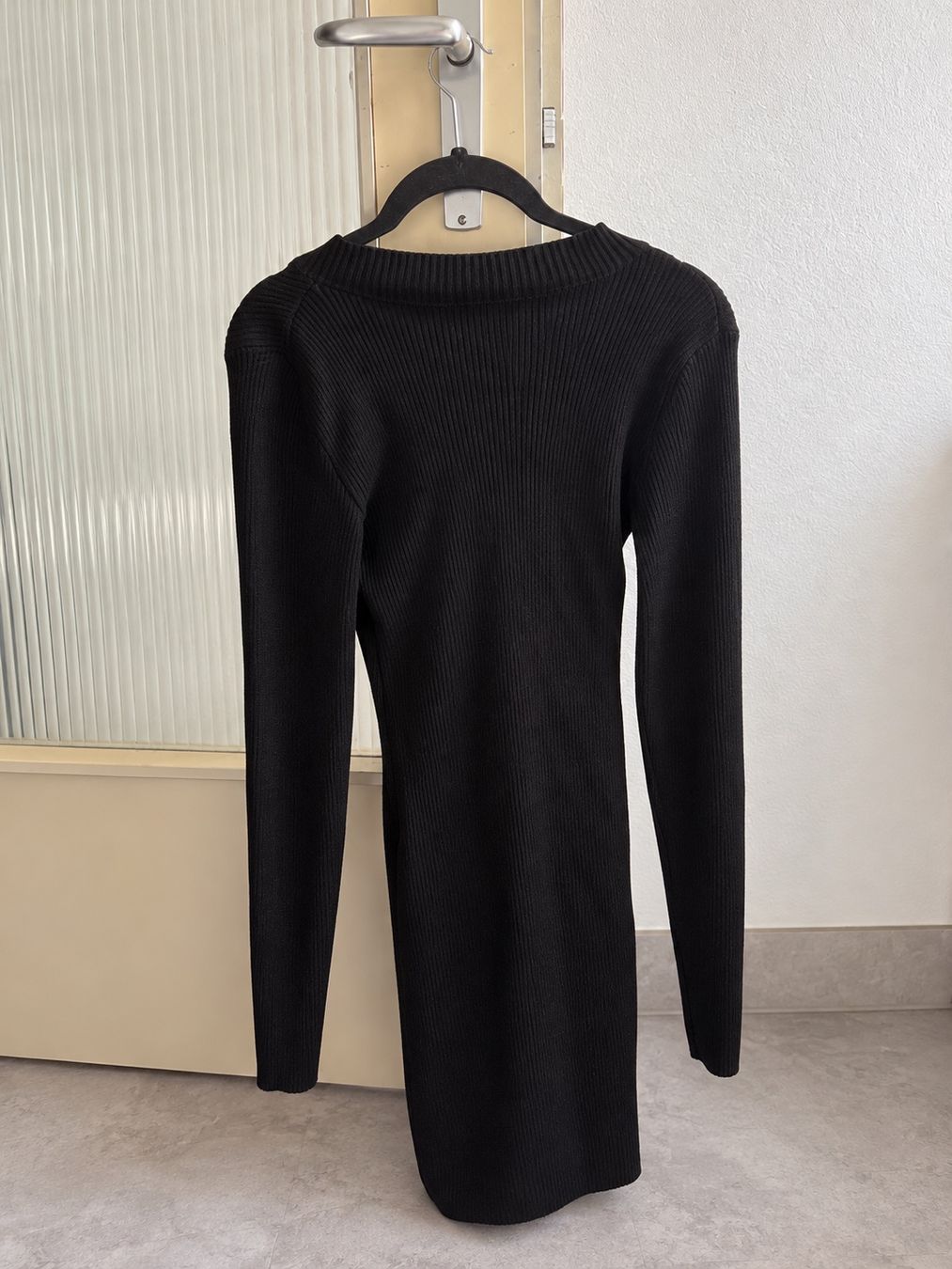 Bershka Kleider: Bershka Kleid – Gebraucht aus Kirchberg BE von lea_kb6y 1