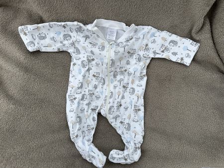 Baby Schlafanzug mit Füssen, Grösse 50/56