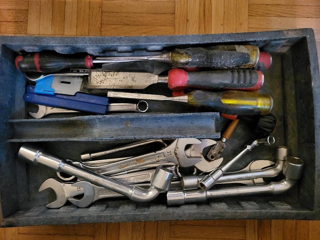 Tutti gli attrezzi: Caisse à outils  – Usato da Carouge GE venduto da pat_9j5k 4