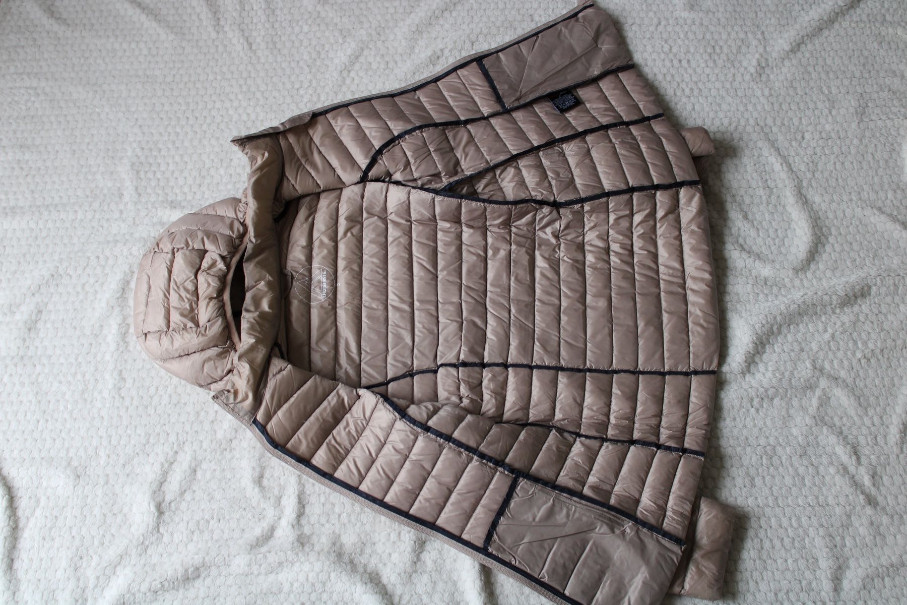 Giacche: veste beige – Usato da Essertines-Rolle venduto da Nono_1802 2