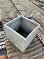 Blumentopf Beton quadratisch gebraucht 44x44cm