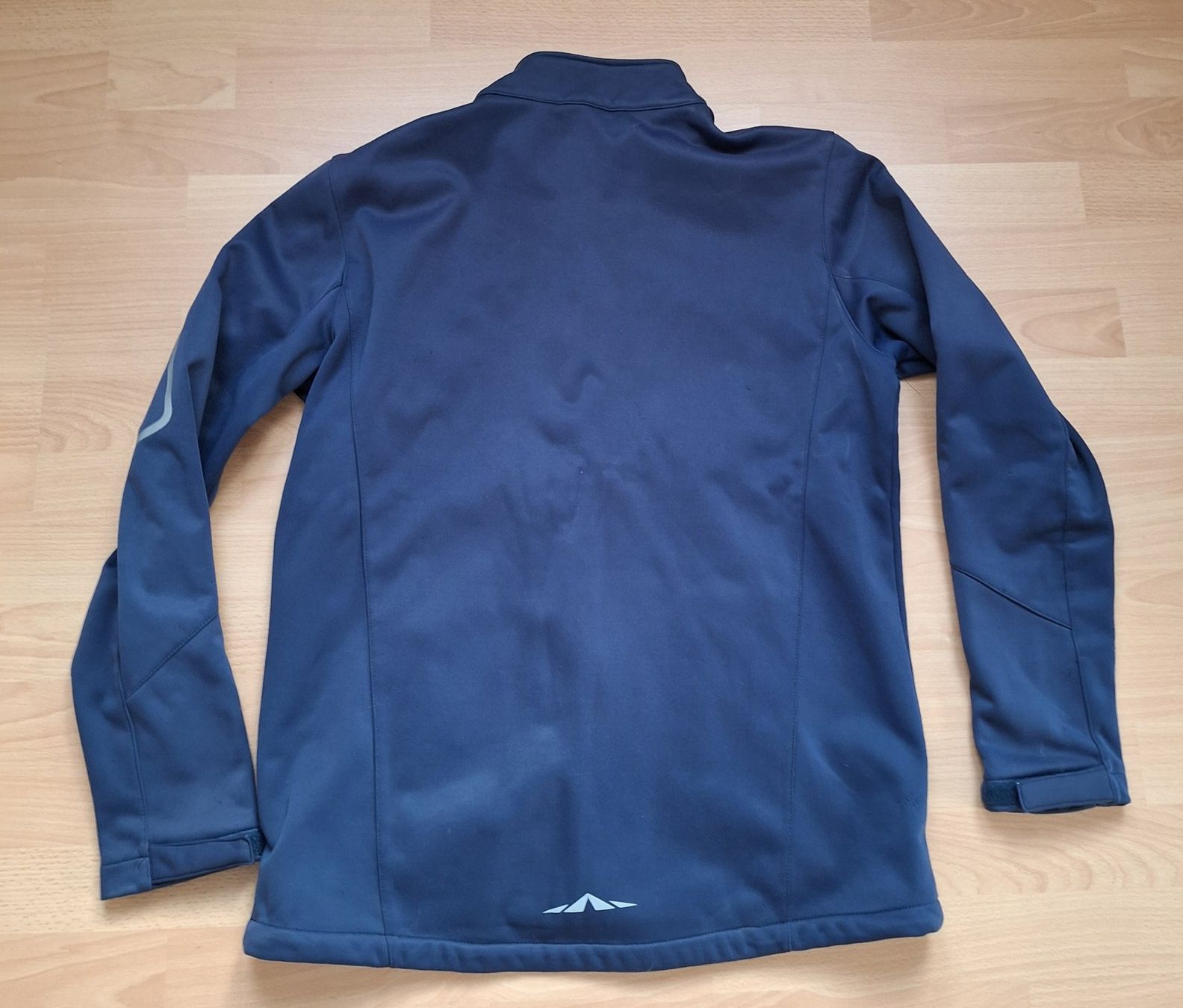 Giacche: Softshell Jacke dunkelblau mit Reissverschluss – Usato da Wettingen venduto da Egro2 1