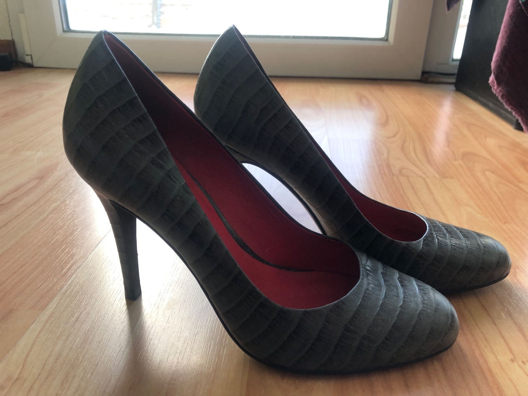 Damenschuhe: Pumps von Lele Pyp, 38 – Gebraucht aus Zürich von divewhites01