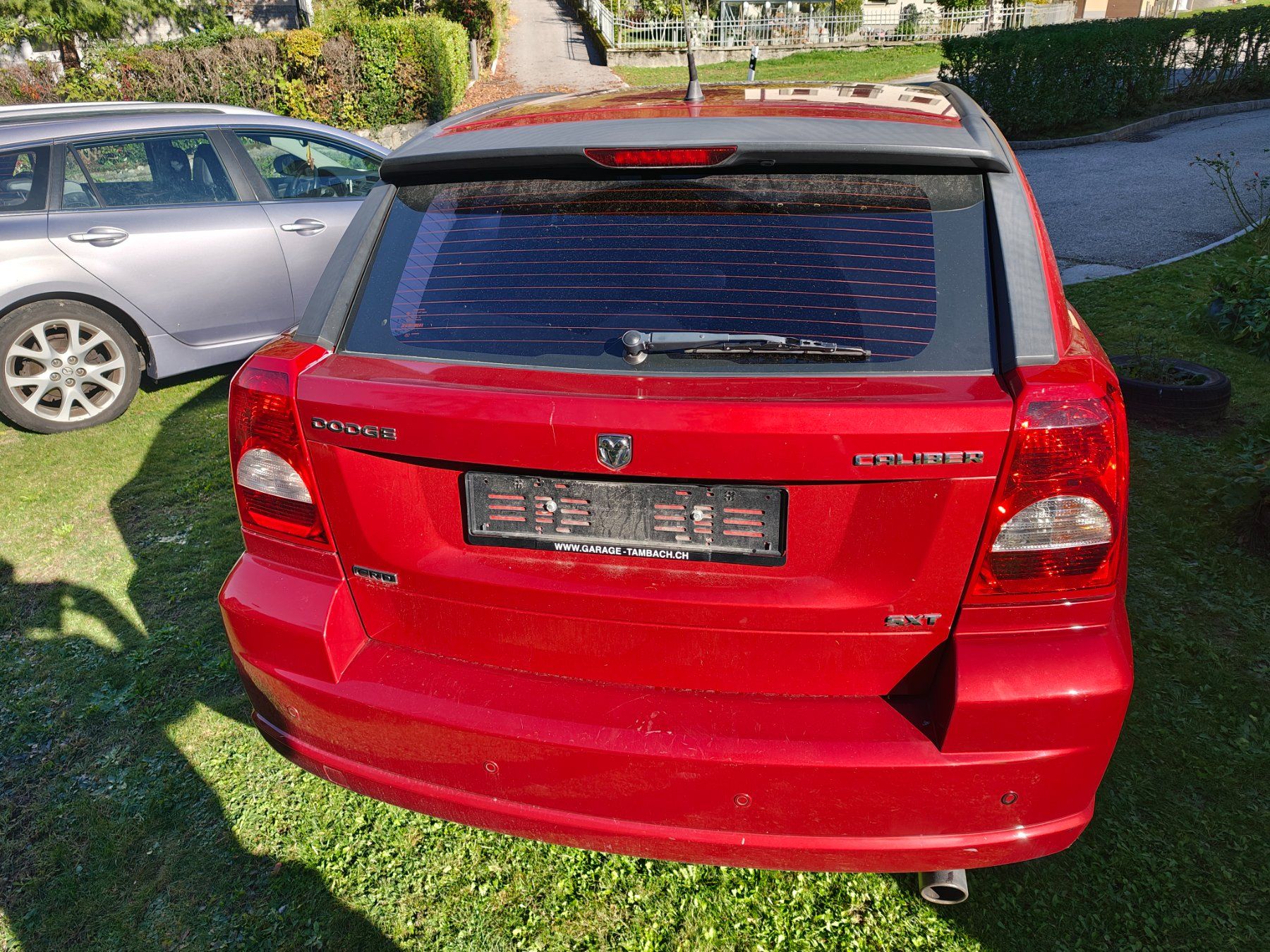 Dodge Autos: Dodge Caliber 2.0 SXT rossa – D'occasion à Faido par grizzlydt 3
