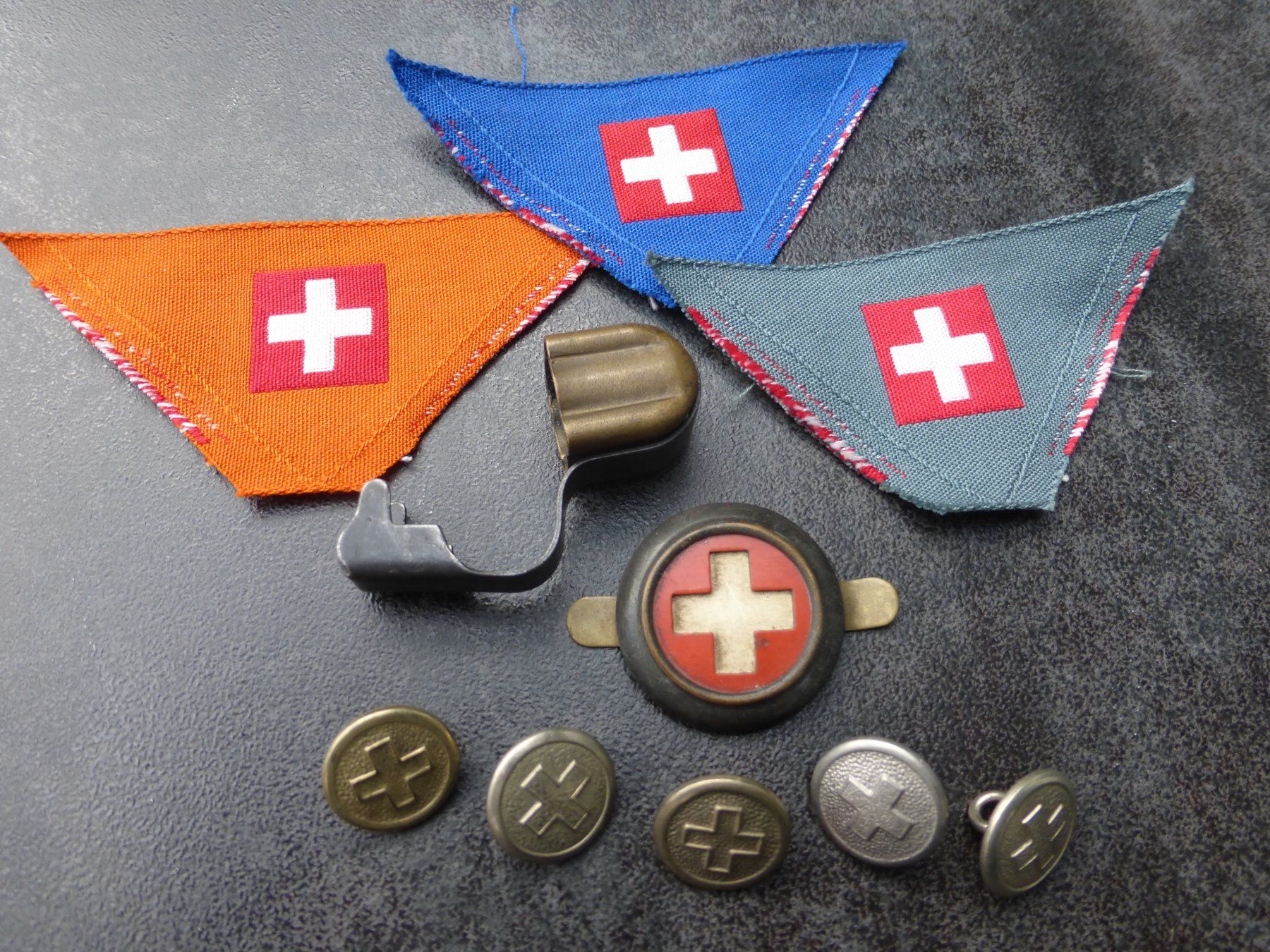 Armée suisse Uniformes: Lot altes Schweizer Armee Material – D'occasion à Rüthi (Rheintal) par Schmidtrubin1