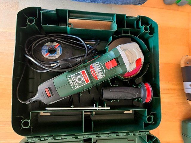 Bosch Smerigliatrici & Lucidatrici: Bosch PWS 700-115 Winkelschleifer – Usato da Walzenhausen venduto da Jana013 1