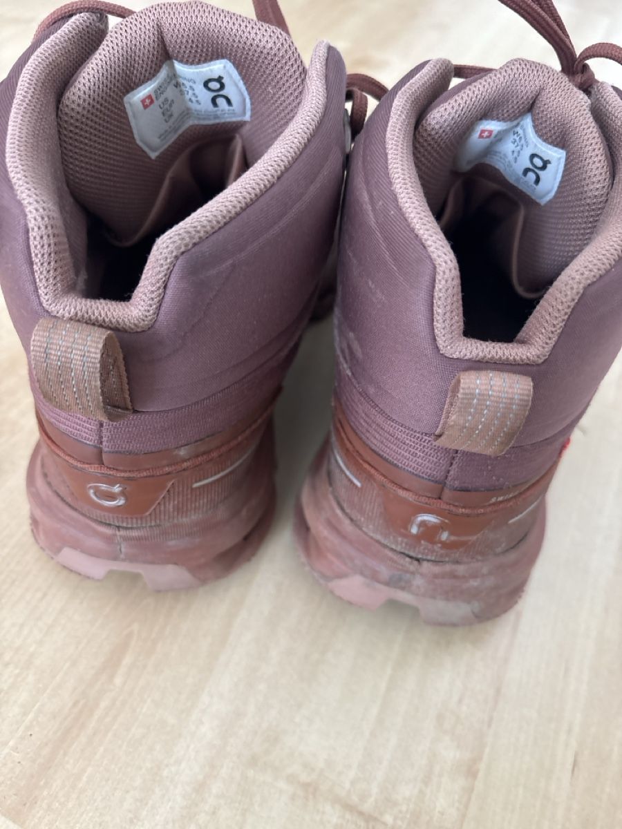 On Scarpe da donna: On Cloud Hi Waterproof Damen Wanderschuhe Gr. 37.5 – Usato da Nebikon venduto da Draga25 2