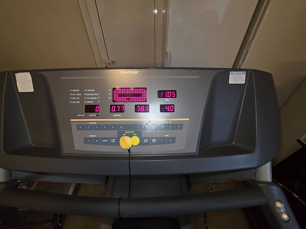 Tunturi Vélos d'appartement: Tapis roulant – D'occasion à Rancate par Chrisbiro 4