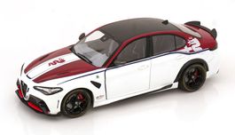 Alfa Romeo Giulia GTA 2023 weißmetallic/dunkelrot 1/18 NEU