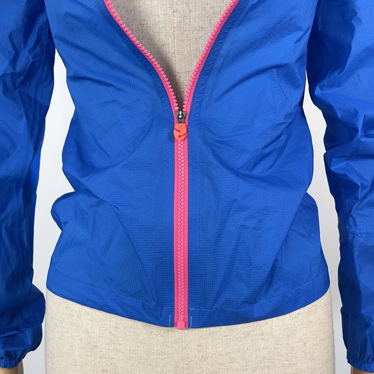 North Face Giacche: THE NORTH FACE Jacket – Nuovo (secondo la descrizione) da Emmen venduto da AVVIIVVA_Store 3