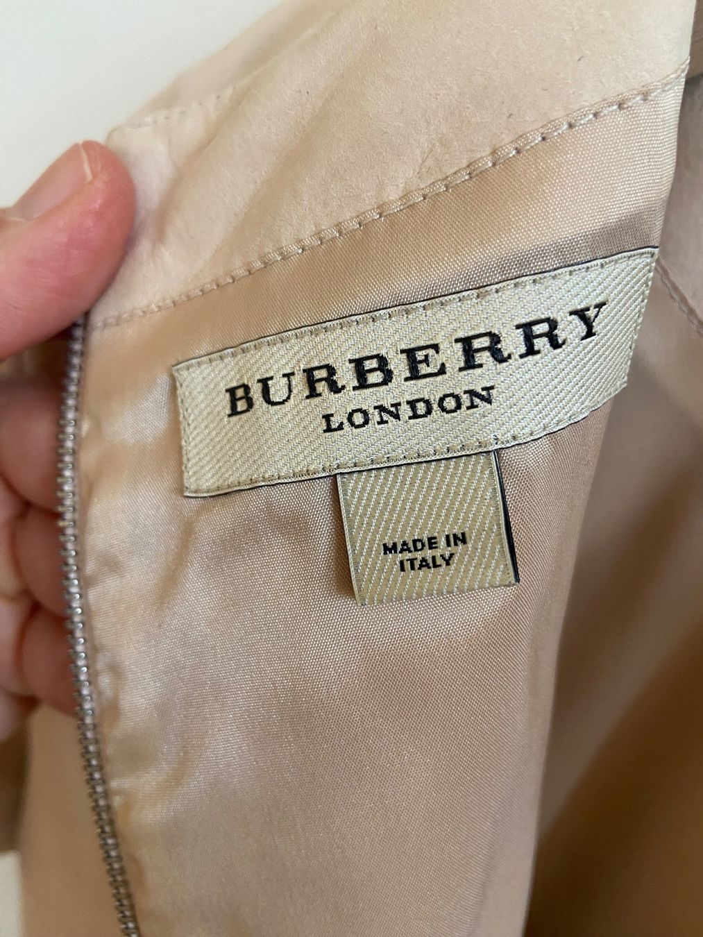 Burberry Vestiti: Burberry - Lederkleid, Gr. 38, puderfarben – Usato da Zürich venduto da Johanna028 2