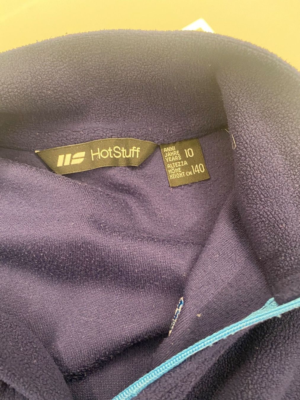 Pullover & Sweatshirts: Leichter Flees Pulli HotStuff – Gebraucht aus Büren SO von Nico59 1