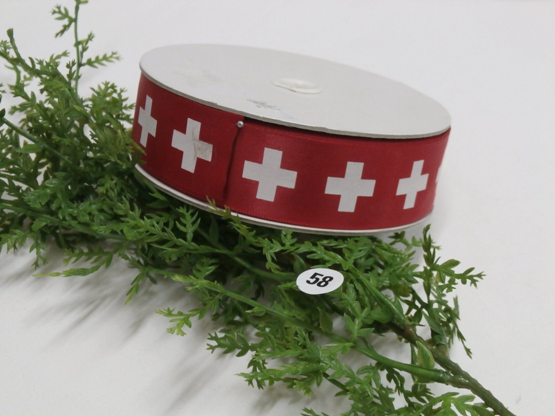 Nastri decorativi: 1 Rolle Satinband Schweizer Kreuz – Nuovo e nell'imballaggio originale da Blatten b. Naters venduto da Hobschelti