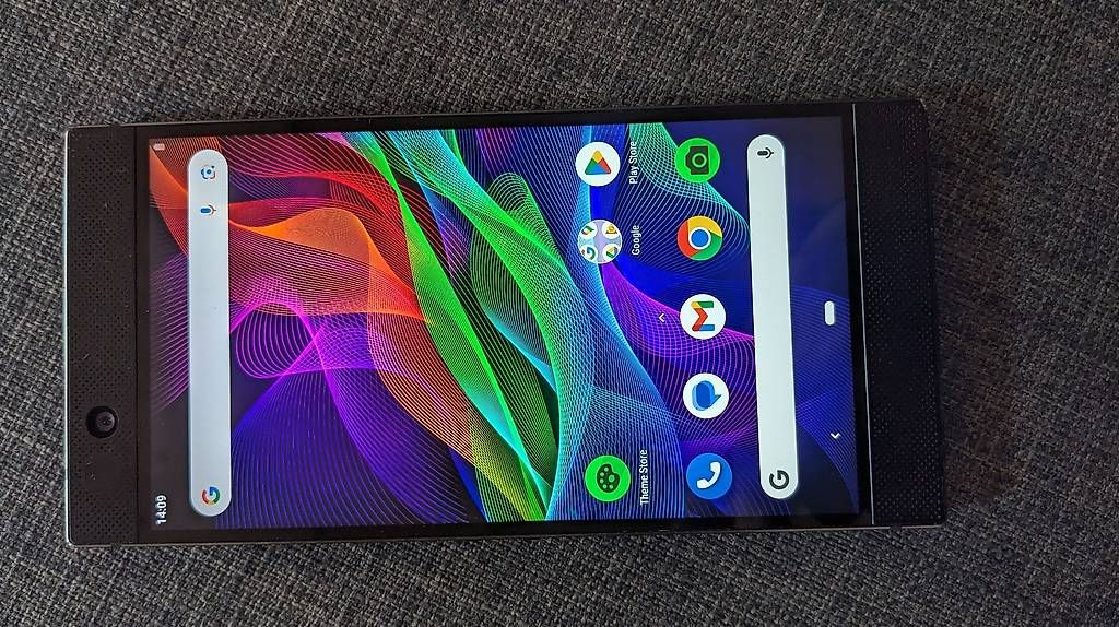 Razer Telefoni cellulari / Smartphones: Razer Phone – Difettoso da Innertkirchen venduto da Flir