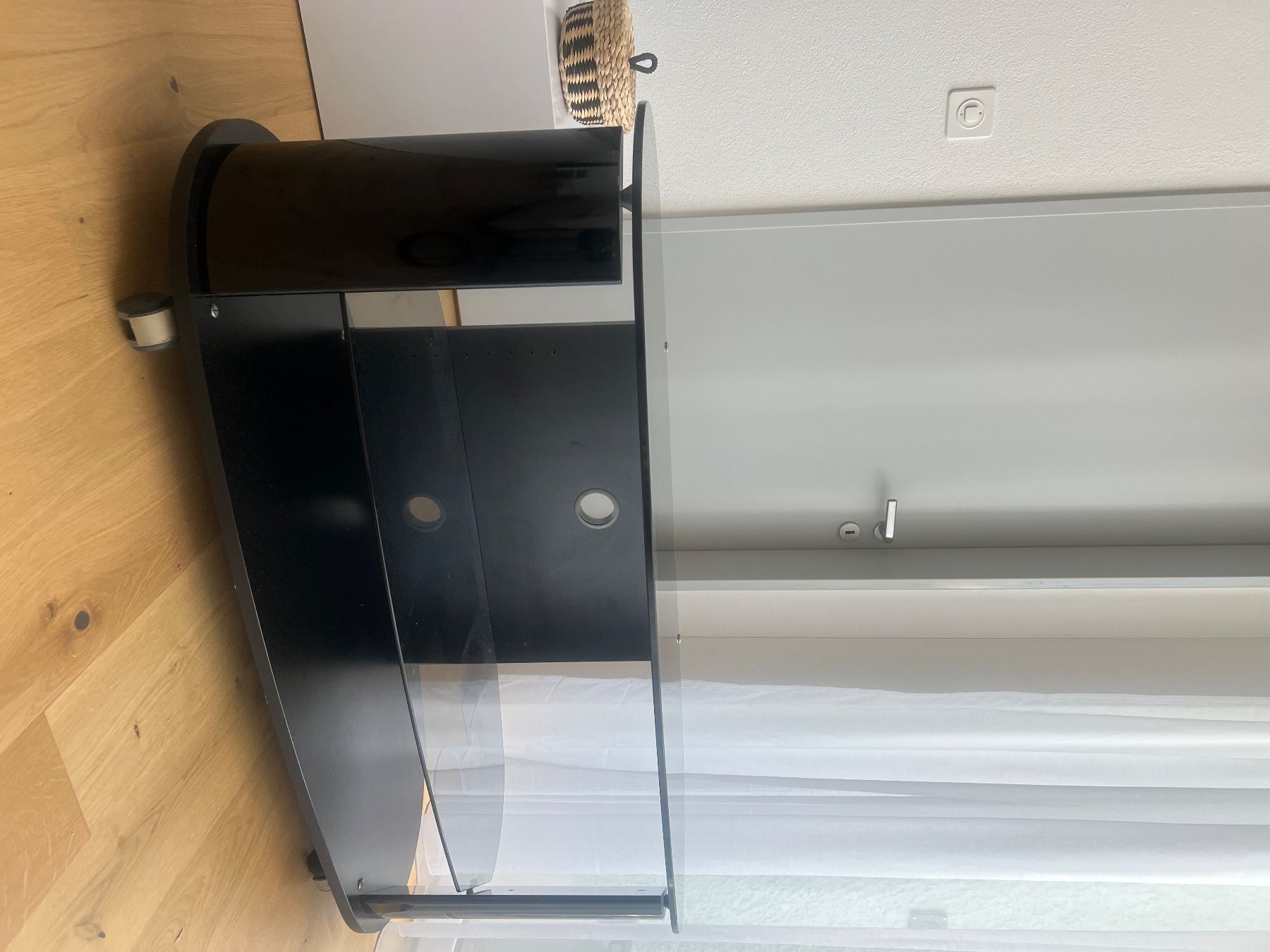 Mobili TV: Fernsehmöbel aus Glas – Usato da Winterthur venduto da nic_tm7h 1