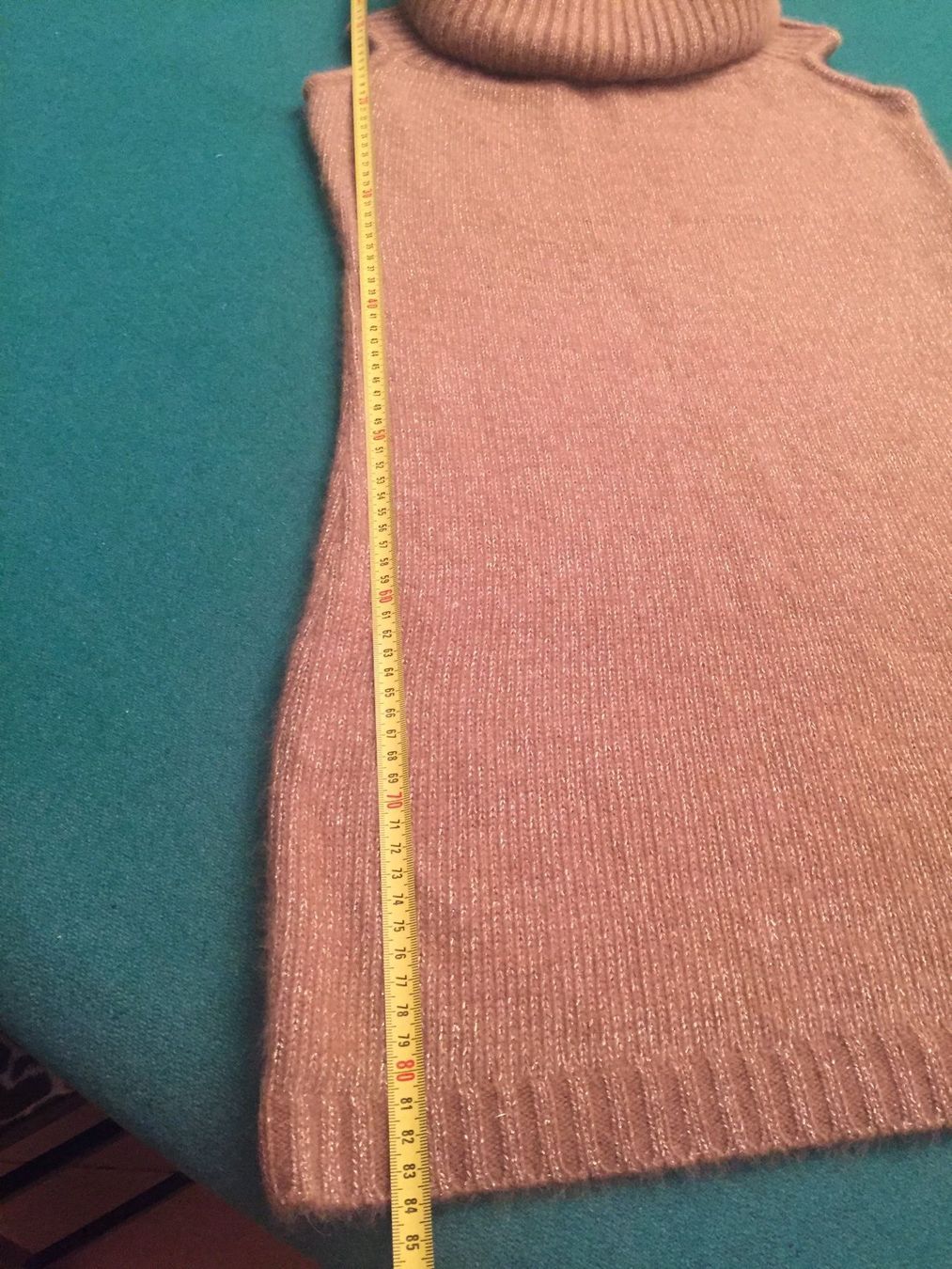 Vestiti: Mini robe 100% cashemire – Usato da Küssnacht am Rigi venduto da CALIFRASQUI 3