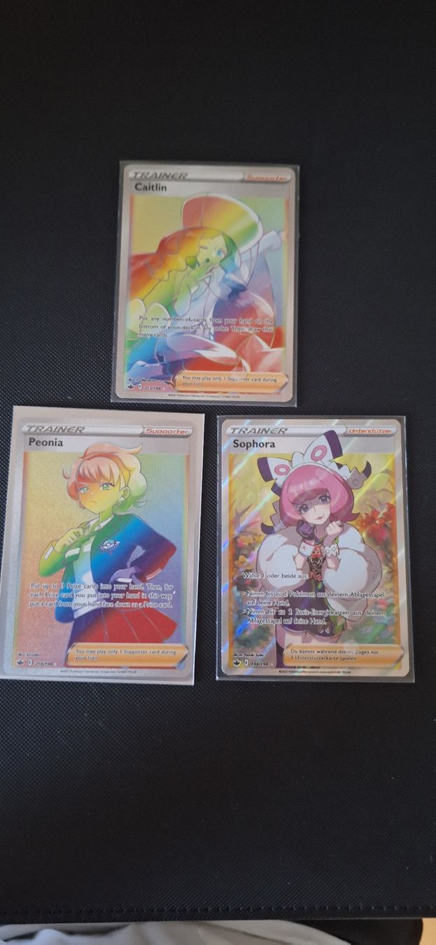 Cartoline: Pokemon Schaurige Herschaft Trainer Bundle – Nuovo (secondo la descrizione) da Riehen venduto da rah_rr6c