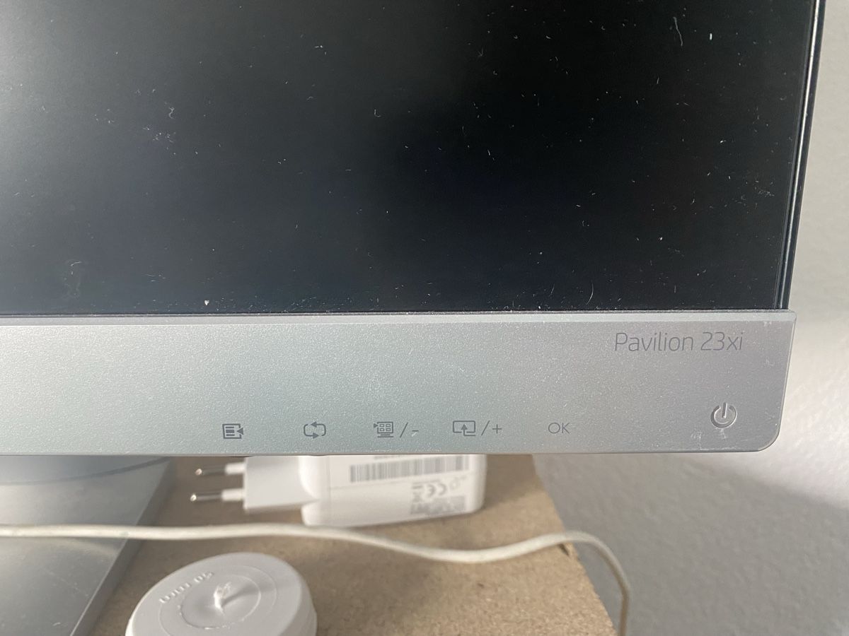 Hewlett Packard Ecrans: Écran externe HP Pavilion 23xi – D'occasion à Fribourg par mandarine.11 1