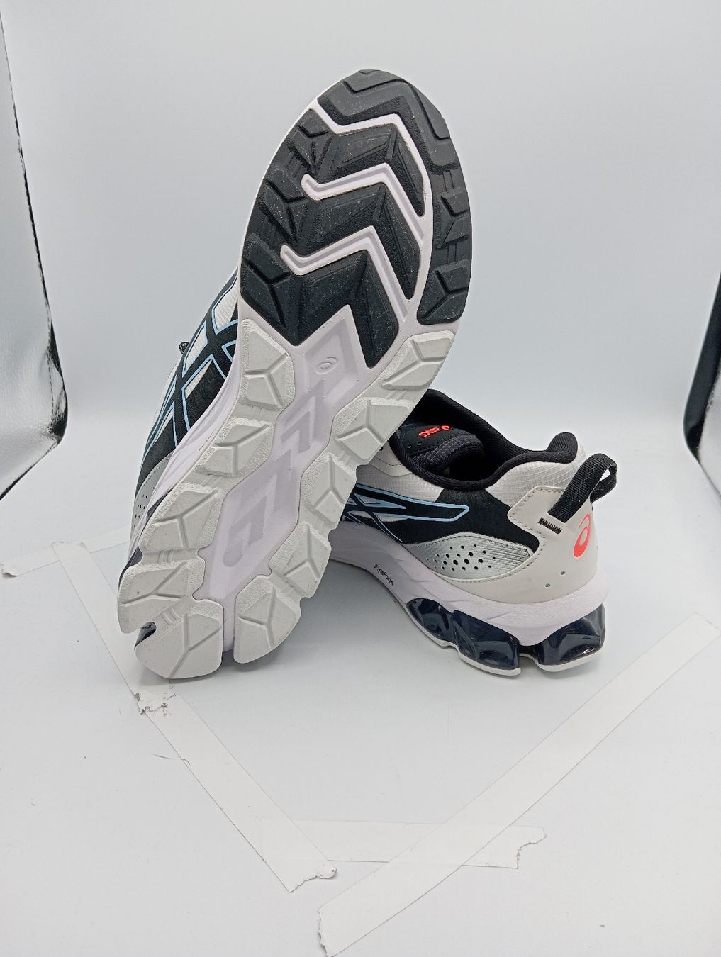 Asics Scarpe da uomo: Asics Gel Quantum 180 (EU43.5) – Nuovo e nell'imballaggio originale da Schaffhausen venduto da outlez 6