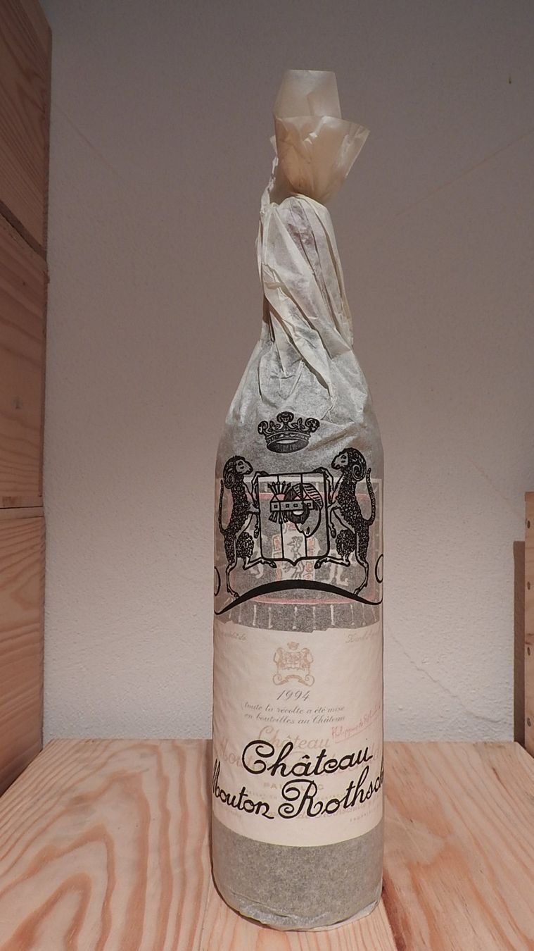 Mouton Rothschild Vino: Mouton Rothschild 1994 – Nuovo e nell'imballaggio originale da Siebnen venduto da Bluenight050189 1