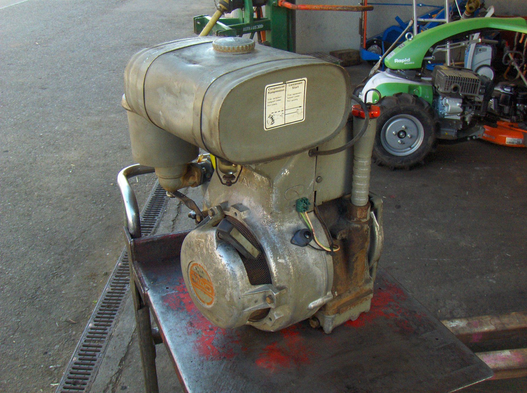 Rapid Tracteurs: Mag Motor  zu Rapid 505 – D'occasion à Hagenbuch ZH par Staubhagenbuch 3