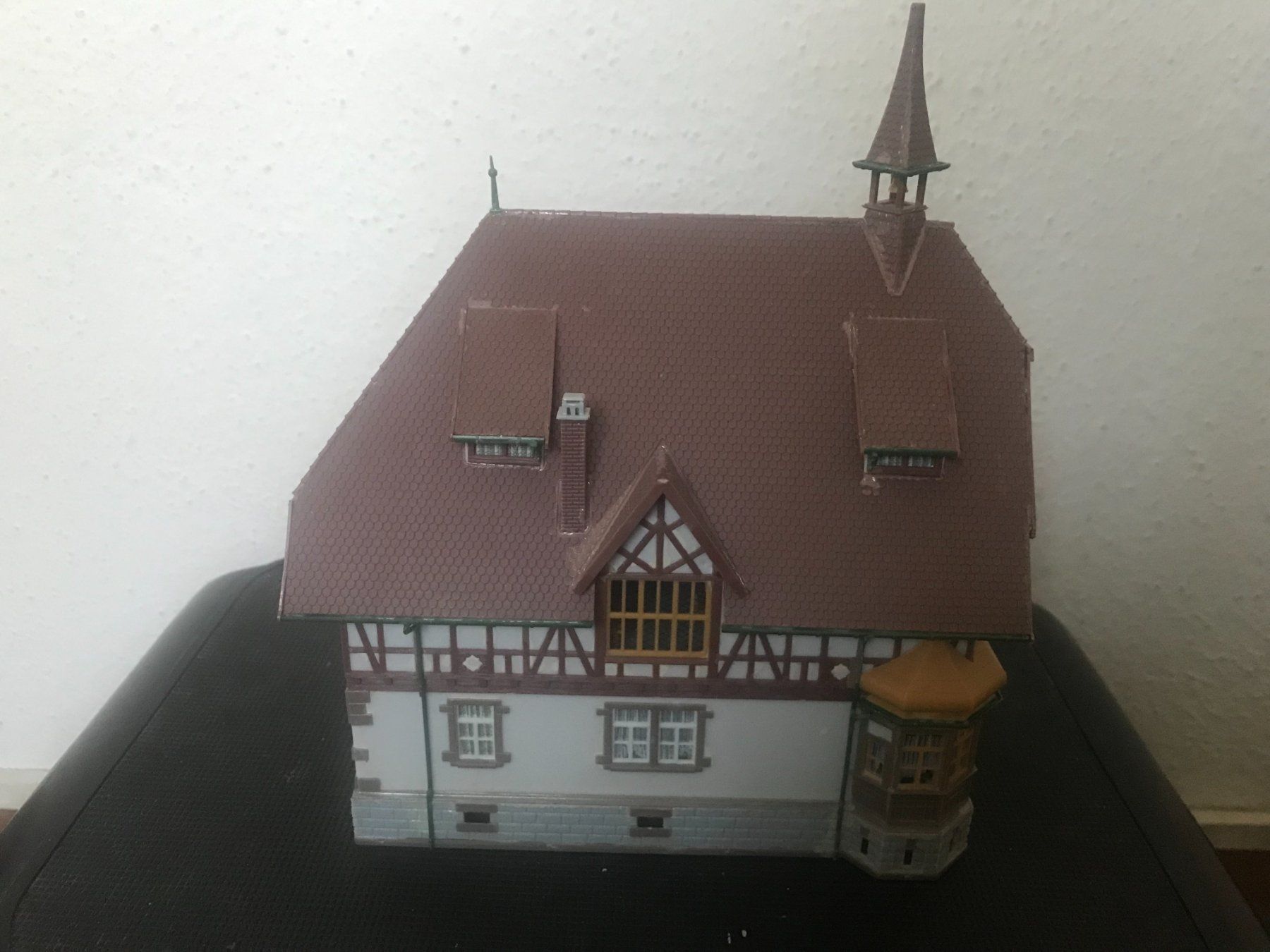 Vollmer Modellini di ferrovie: Vollmer Haus Wiesengrund – Usato da Opfikon venduto da Sonnenuntergang12