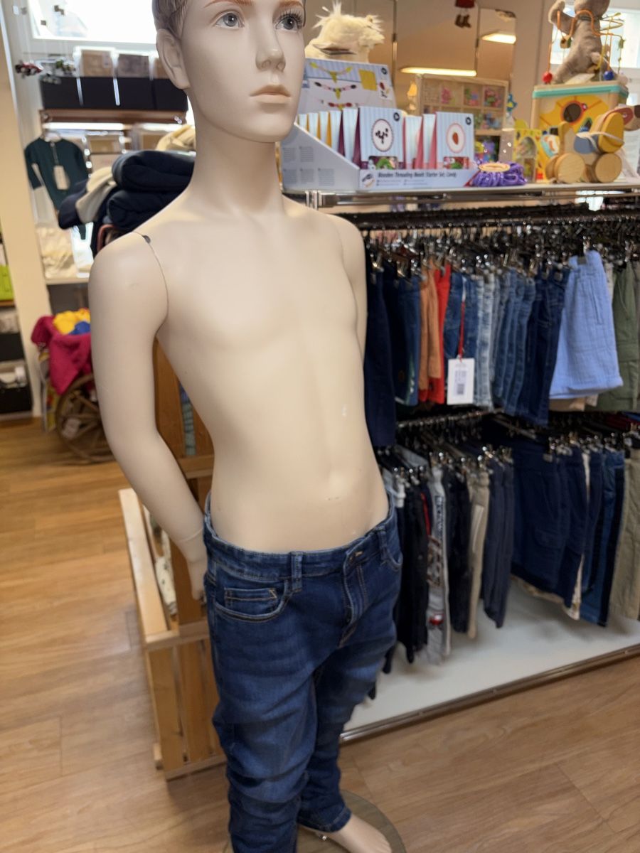 Sonstige Dekorationen & Accessoires: Schaufensterpuppe Boy Gr. 140 – Gebraucht aus Kölliken von Sonnenblume.2 3