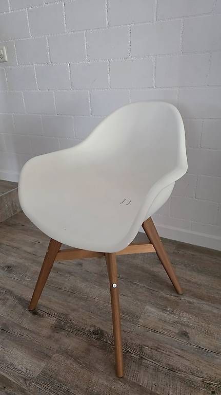 Ikea Stühle: Armlehnstuhl drinnen/ draussen – Neu (gemäss Beschreibung) aus Männedorf von Kirribilli 1